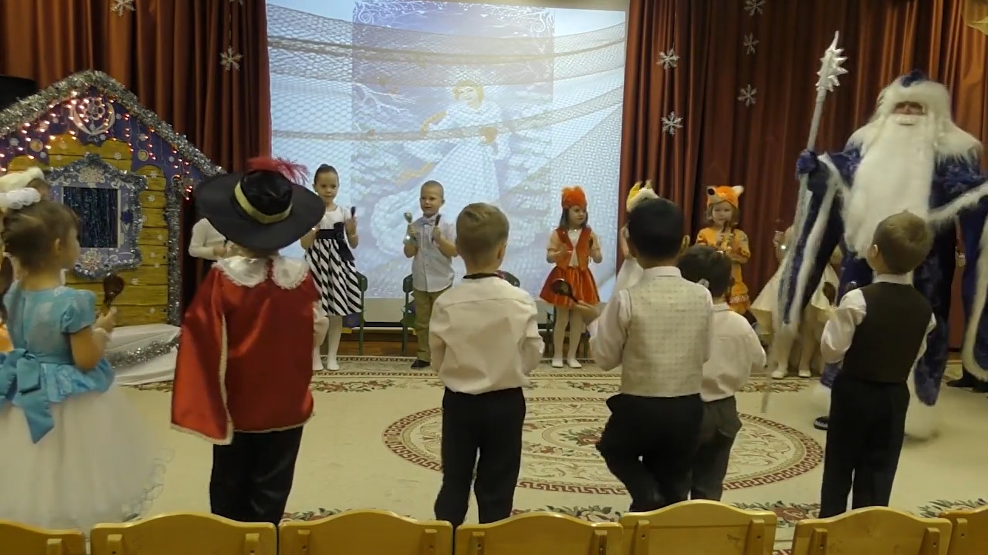 Новогодние костюмы
